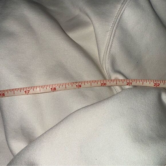 Nike White and Black Dri-FIT Hoodie - Picture 3 of 7